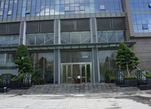 廣正化(hua)工寫字(zi)樓外觀(guan)