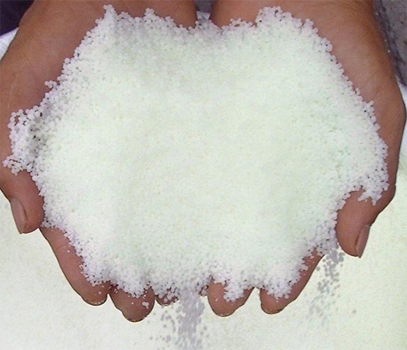 尿素(su)那種(zhong)顔色(se)的