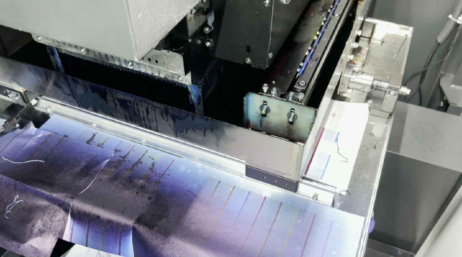 爲什麽數(shu)碼印花機(ji)廢墨會增(zeng)多?