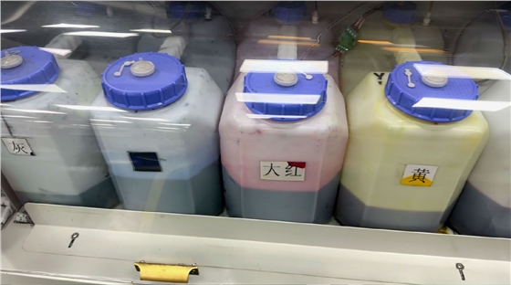 數碼印花(hua)機加墨水(shui)能加滿嗎(ma)?