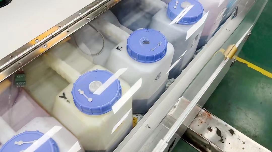 如何(he)避免(mian)數碼(ma)印花(hua)機輸(shu)墨管(guan)堵塞(sai)?