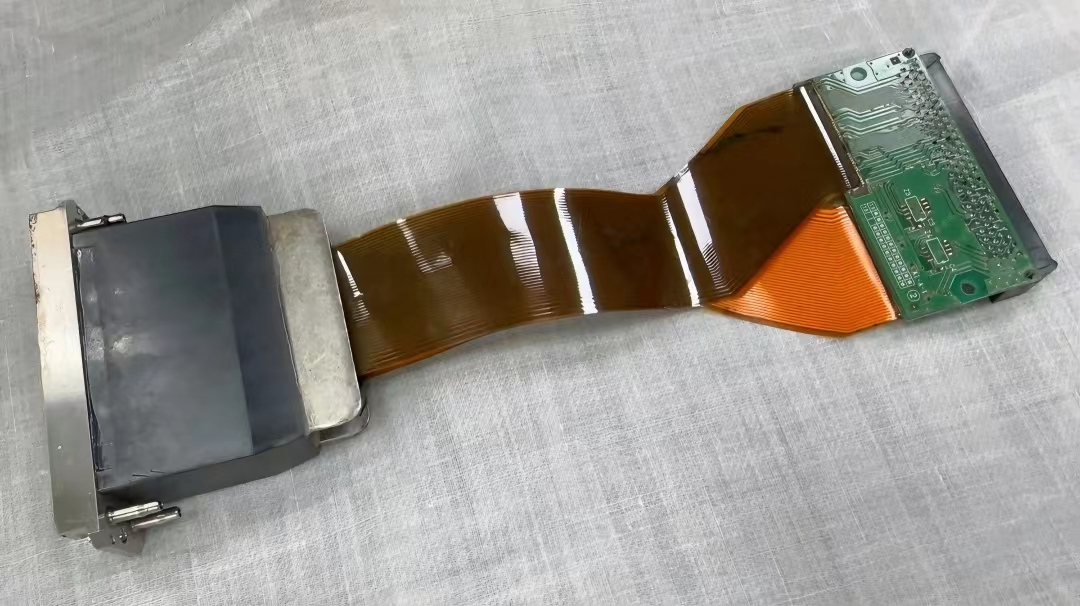 數碼印(yin)花機噴頭(tou)會經常斷(duan)針的原因(yin)