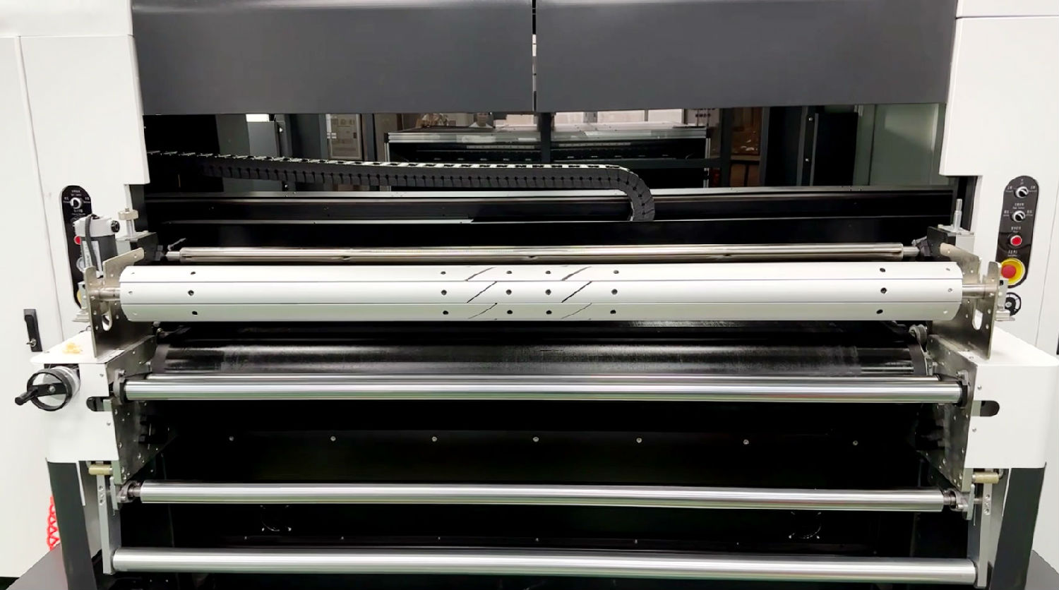 數碼(ma)印花機(ji)防高溫(wen)的保養(yang)技巧